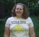 amysuperchicksmileyshirtgood.jpg